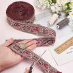 Borðar útsaumaðir