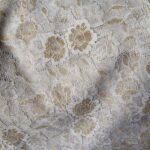 Blúnda -hvít/gyllt